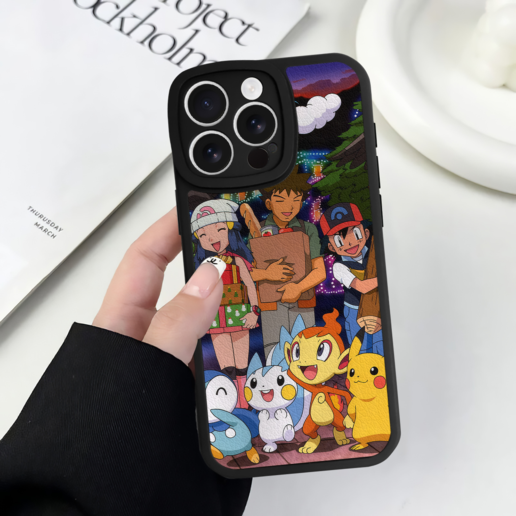 （画像用） ポケットモンスター Pokémon 【iPhone 16シリーズ対応】シリコンスマホケース（レザー調） 材質：シリコン